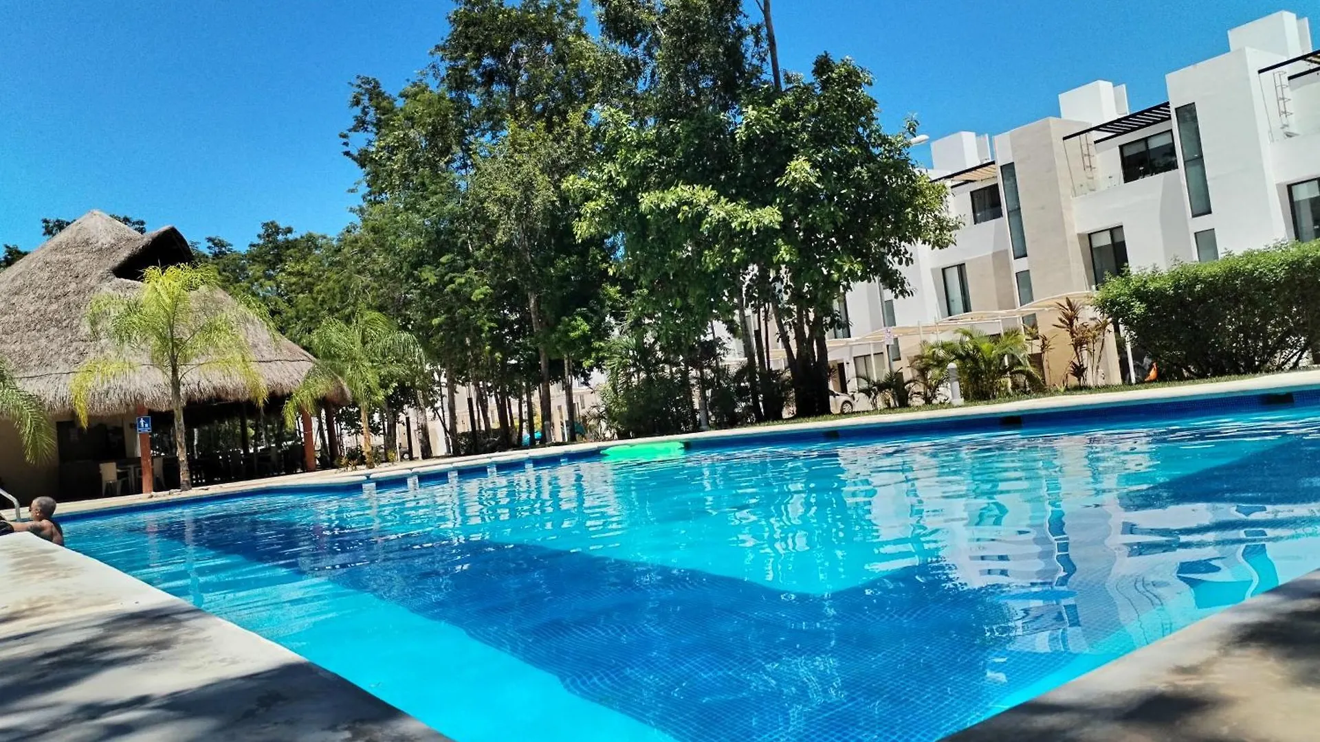 Hermosa Casa En Residencial Bali Playa del Carmen Mexico